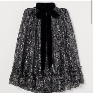 The Vampire’s Wife x H&M. The Gothic Romance Cape.